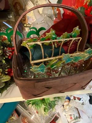 Assorted Christmas Decorations and Accessories | Lot Nine