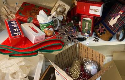 Assorted Christmas Decorations and Accessories | Lot Eleven