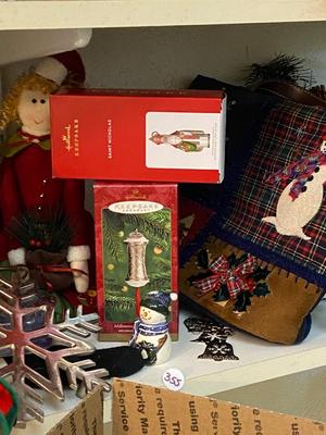 Assorted Christmas Decorations and Accessories | Lot Eleven