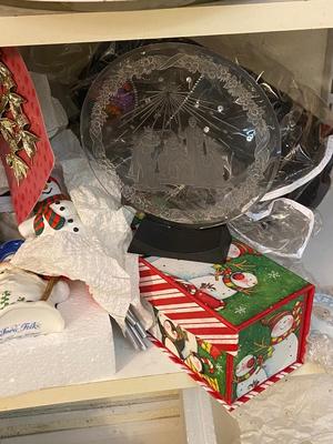 Assorted Christmas Decorations and Accessories | Lot Twelve