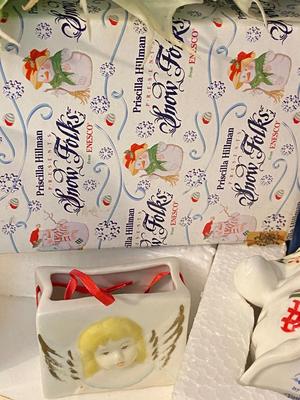 Assorted Christmas Decorations and Accessories | Lot Twelve