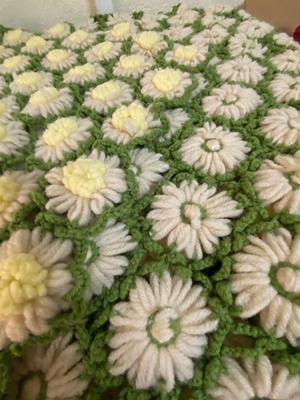 Vintage Daisy Crocheted Afghan