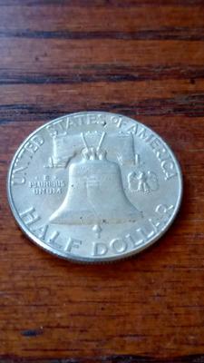 LOT 92 1963 SILVER HALF DOLLAR