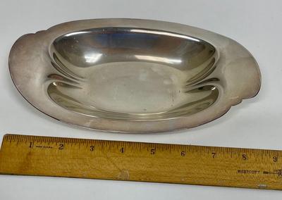 Wilcox IS International Silver C Carriage #8094 oblong dish