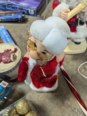 Holiday Decorations