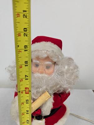 Animated Santa With Light Candle