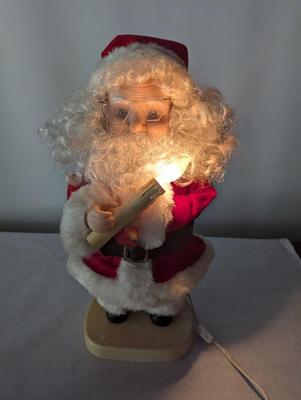Animated Santa With Light Candle