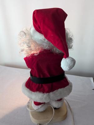 Animated Santa With Light Candle
