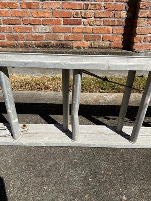 32FT Extension Ladder. (See description)