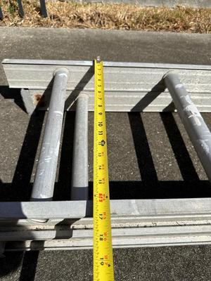 32FT Extension Ladder. (See description)