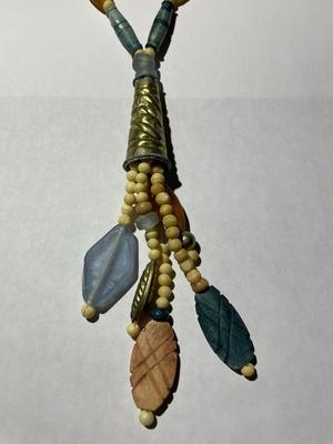 Vintage 29" Fashion Bead Necklace w/Tassel in Good Preowned Condition as Pic'd.