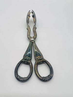 Vintage GORHAM HERITAGE Pastry Tongs