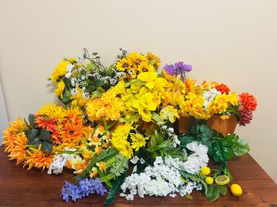 FLORAL STEM LOT