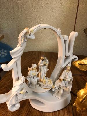 Christmas Decor | LOT FOUR