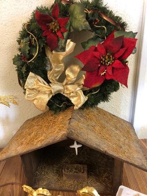 Christmas Decor | LOT FOUR