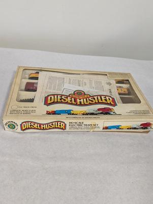 HO Scale Electric Train Set Diesel Hustler Bachmann