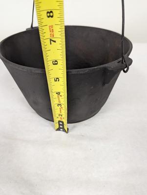 Cast Iron #7 Bean Pot Kettle With Handle