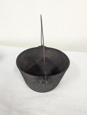 Cast Iron #7 Bean Pot Kettle With Handle