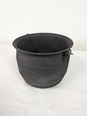 Cast Iron 3 Legged Bean Pot Kettle Cauldron Marked