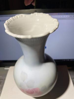 Vintage Bavarian Waldsassen Bareuther 9.5" Tall Hand Painted Vase by E. LEONARD in VG Preowned Condition as Pictured.