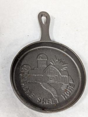 Vintage Miniature Pots & Skillet
