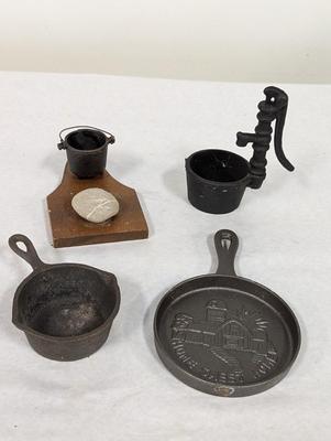 Vintage Miniature Pots & Skillet