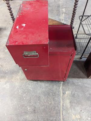 Metal 2 Piece Tool Cabinet