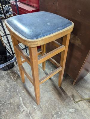 Vintage Cushioned Bar Stool