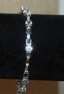 15 Clear Round in Square Segments Bracelet with Fold-Over Clasp 6" L