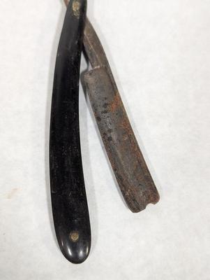 Vintage Pocket Knives & Straight Razor
