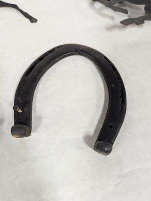 Metal Horse Decor & Horse Shoes
