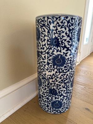 Chinese Blue & White Porcelain Umbrella Stand
