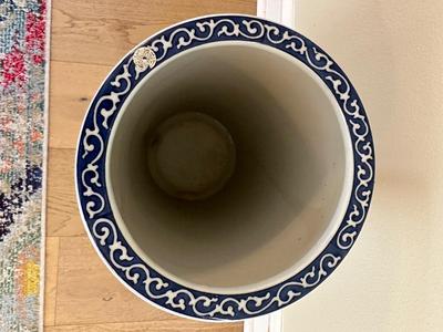 Chinese Blue & White Porcelain Umbrella Stand