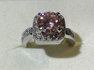 Vintage Mid-Century Modern Pink CZ Fashion Silver-toned Ring Size-7 in Very Good Preowned Condition as Pictured.
