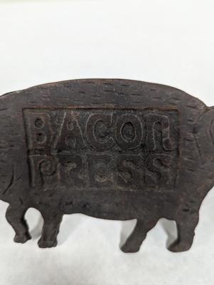 Cast Iron Pig Shaped Bacon Press