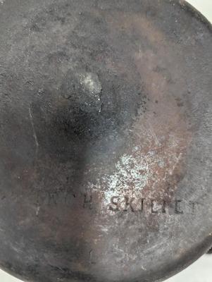 Cast Iron Small Fry Pan & Skillet