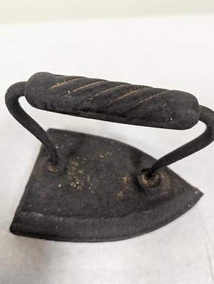 Vintage Cast Iron Sad Irons