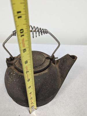 Antique Cast Iron Water Tea Pot Kettle