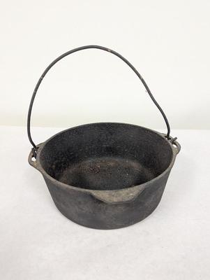 Cast Iron Bean Pot No. 8