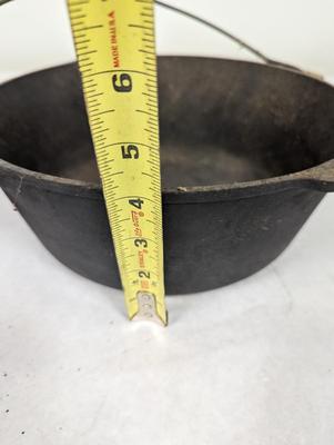 Cast Iron Bean Pot No. 8