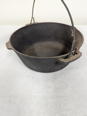 Cast Iron Bean Pot No. 8