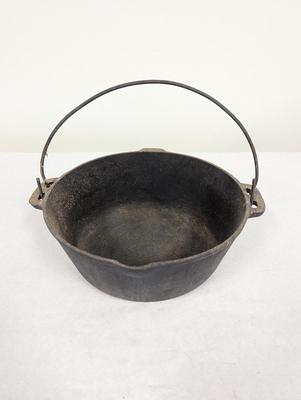 Cast Iron Bean Pot No. 8