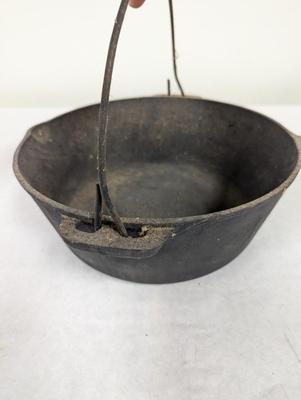 Cast Iron Bean Pot No. 8