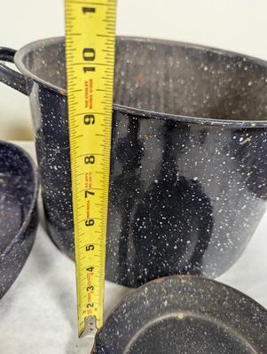 Black Enamelware Pots & Pans