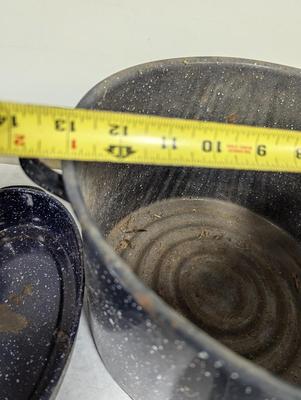 Black Enamelware Pots & Pans