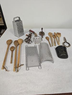 Antique Kitchen Utensils