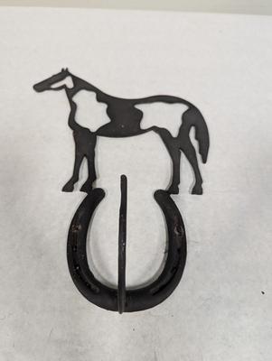 Metal Horse Shoe Wall Decor/Coat Hanger