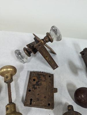 Vintage Door Knobs & Hardware