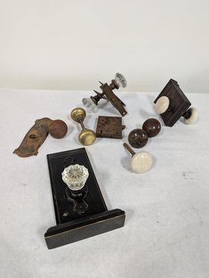 Vintage Door Knobs & Hardware