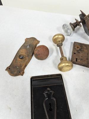 Vintage Door Knobs & Hardware